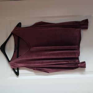 One Clothing Faux Velvet Cold Shoulder Poet Sleeve Top (M)